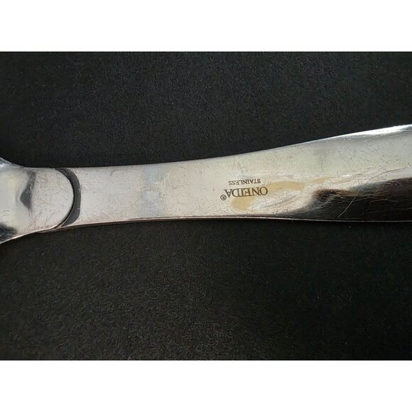 Oneida Stainless Steel Soup Spoon Ladle - Picture 3 of 4